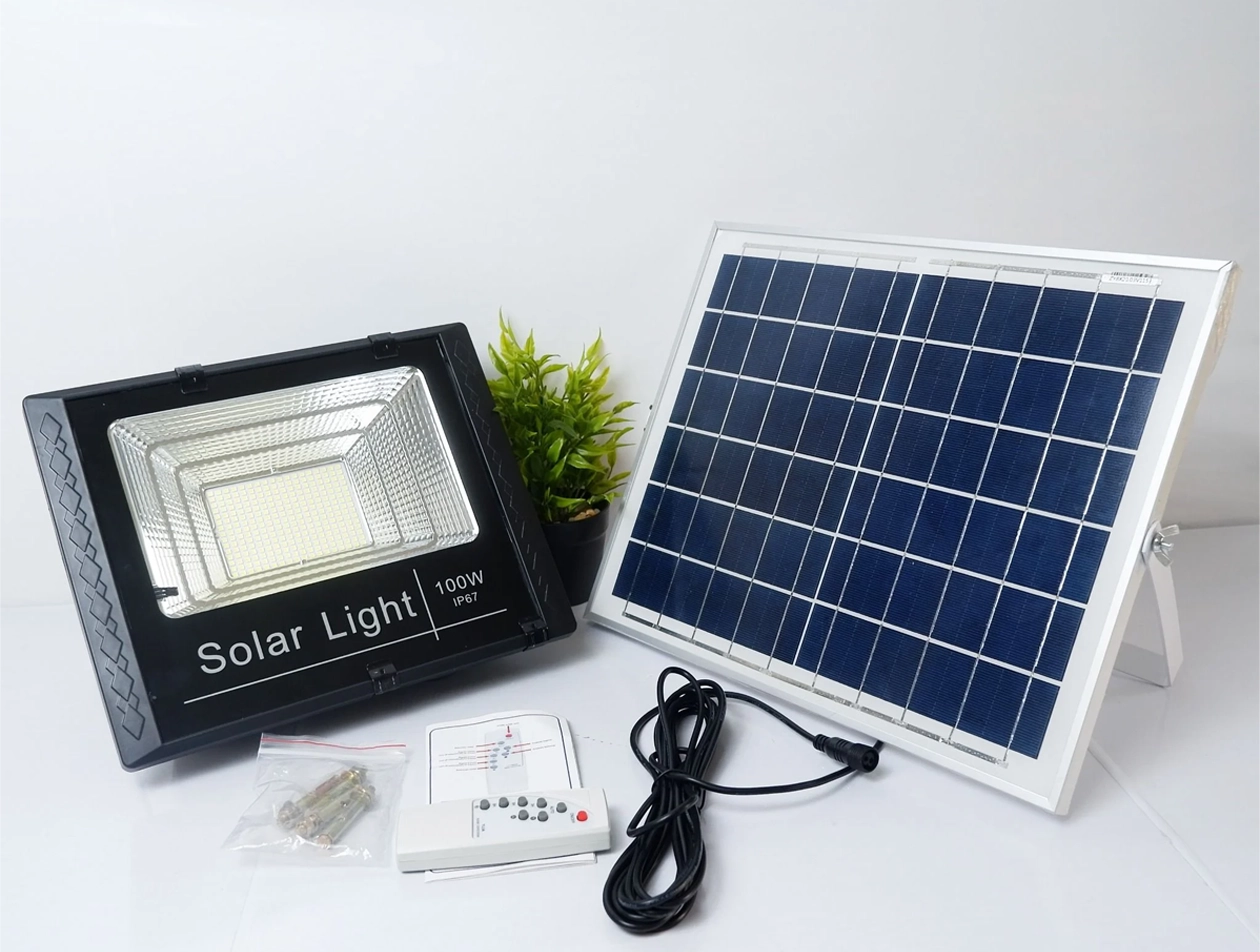 Đèn năng lượng mặt trời IP68 5 Đèn năng lượng mặt trời 100w